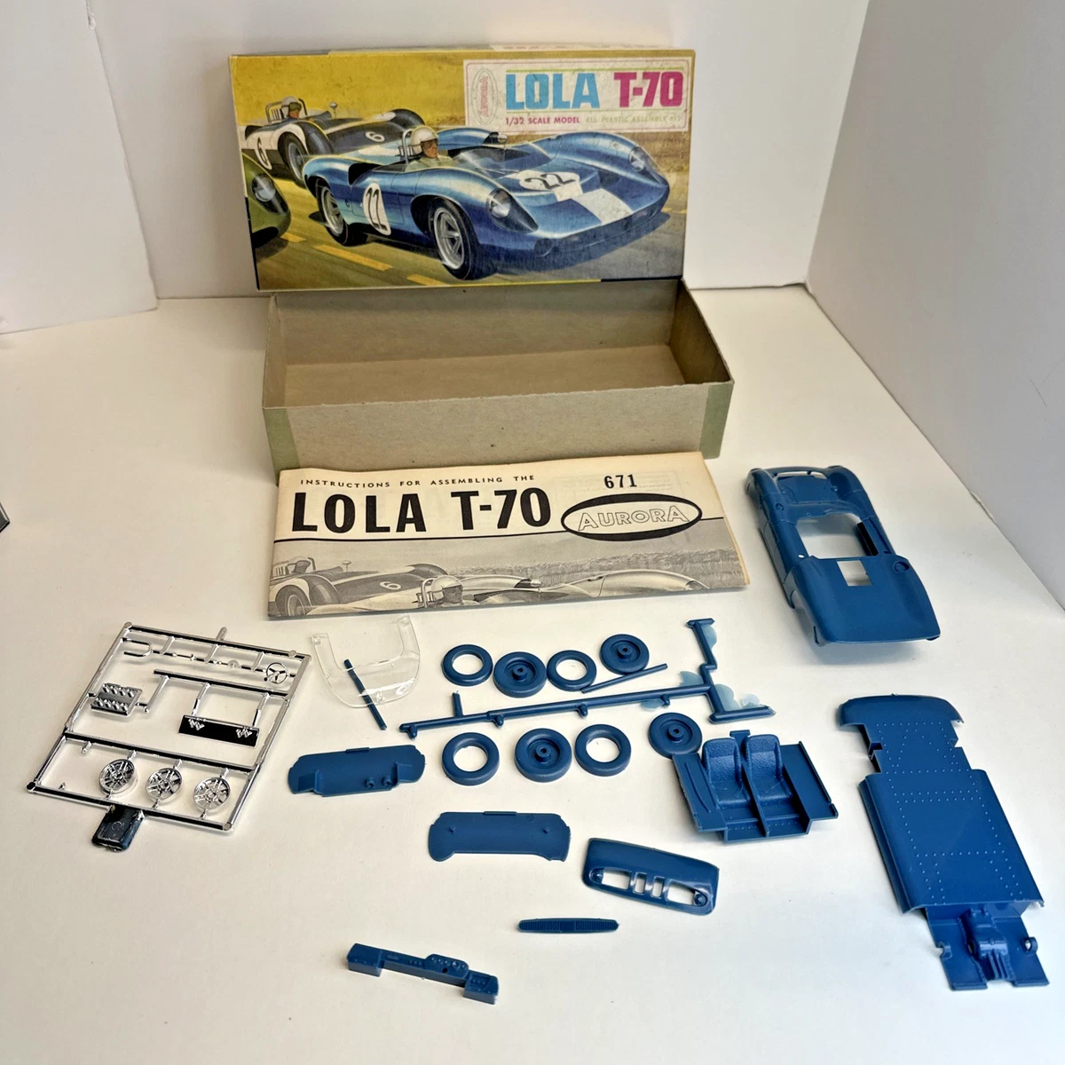 Aurora Kit MG Bullet Customizing °541 – Maquette Voiture 1/32 à Personnaliser