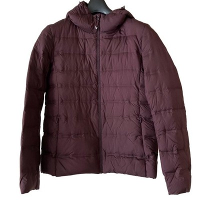 Uniqlo Down Jacket Men M Size Lightweight Winter Coat