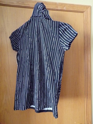 NIGHTMARE Junior Tee~JACK SKELLINGTON~Hooded Cosplay~JUNIOR SIZES~NEW w/tags - Picture 2 of 2