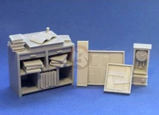 Resicast 1/35 (and 1/32) Workshop Foreman's Desk & Accessories WWI / WWII 352384