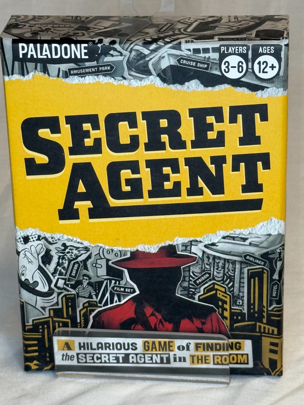 Secret Agent Party Game - Social Deduction - Funny Conversation-Based Spy Game