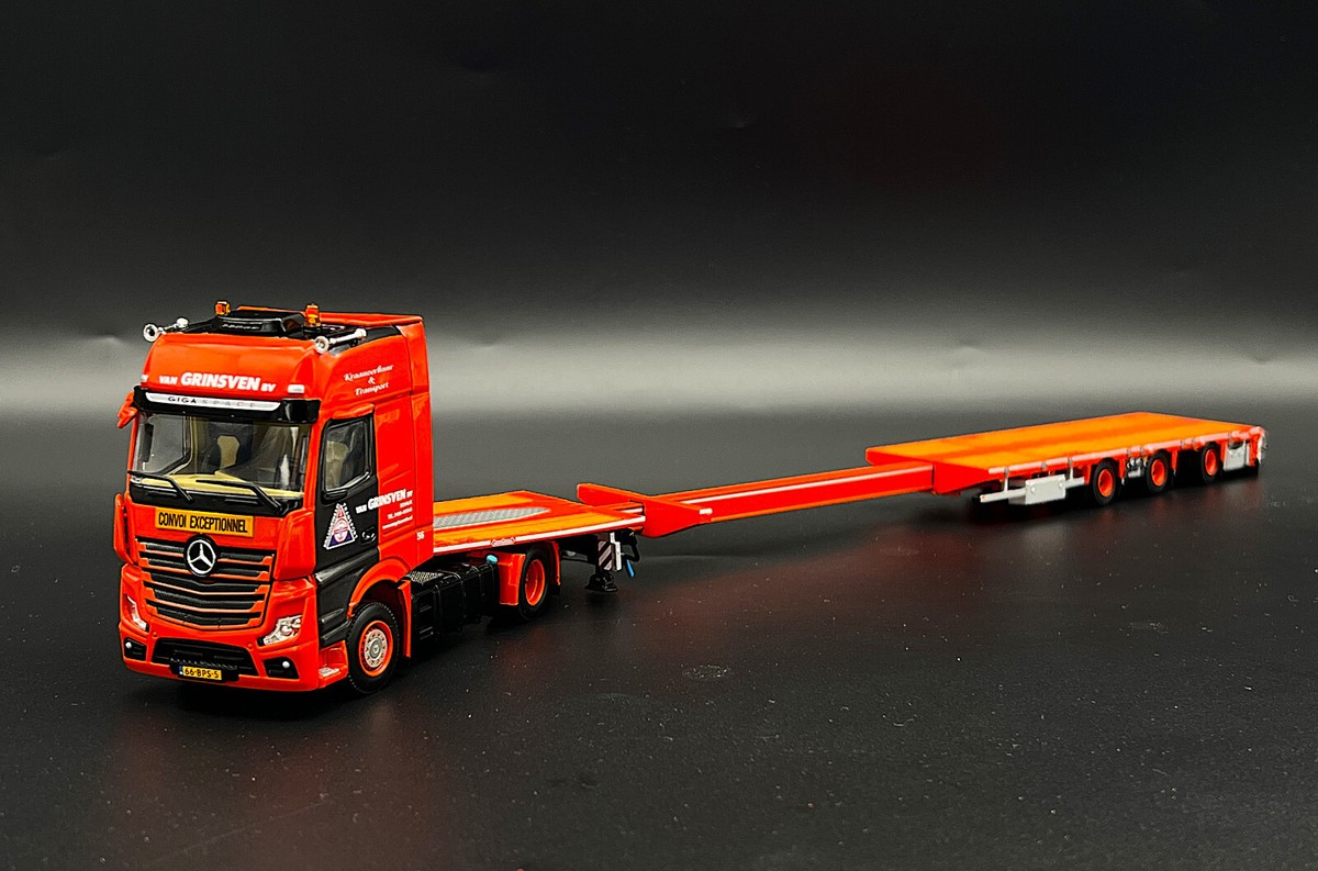 Mercedes Actros MP5 4x2 flatbed mega trailer 