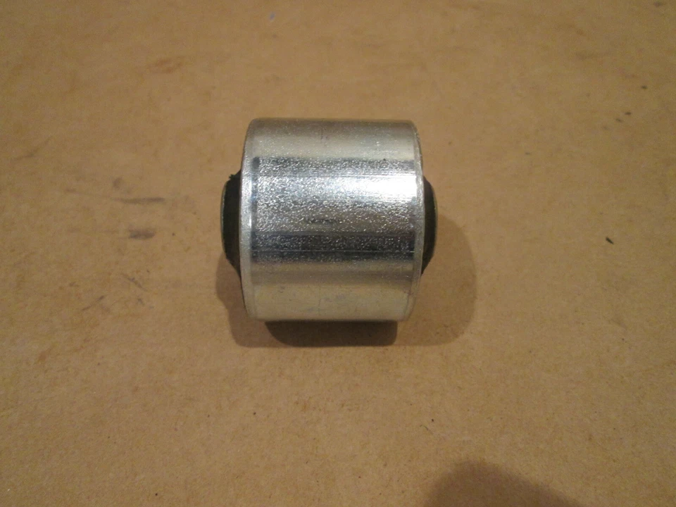 Ferrari 308, 328, Mondial Gearbox Bushing # 106418 - Изображение 2 из 2