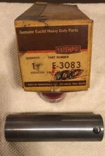 EUCLID E-3083 SUSPENSION - EQUALIZER SHAFT NEW OLD STOCK