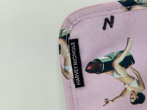 Harvey Nichols Makeup Bag - Picture 4 of 9