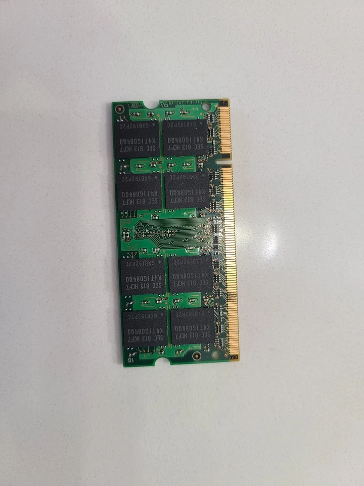2 GB For Samsung 2Rx8 PC2-6400S-666-12-E3 DDR2 RAM SO DIMM M470T5663QZ3-CF7 - Image 2 of 2