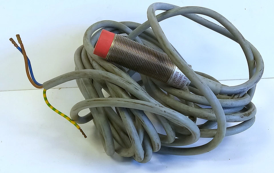 Pulsotronic 9954-1902 90-250 V AC Inductive Proximity Sensor - Image 2 of 4