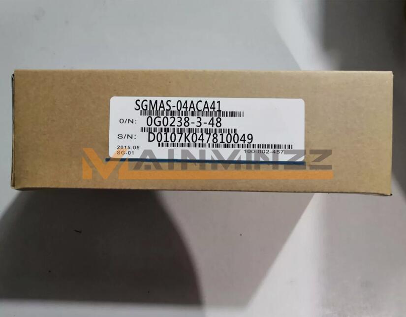 1PC NEW Yaskawa servo motor SGMAS-04ACA41