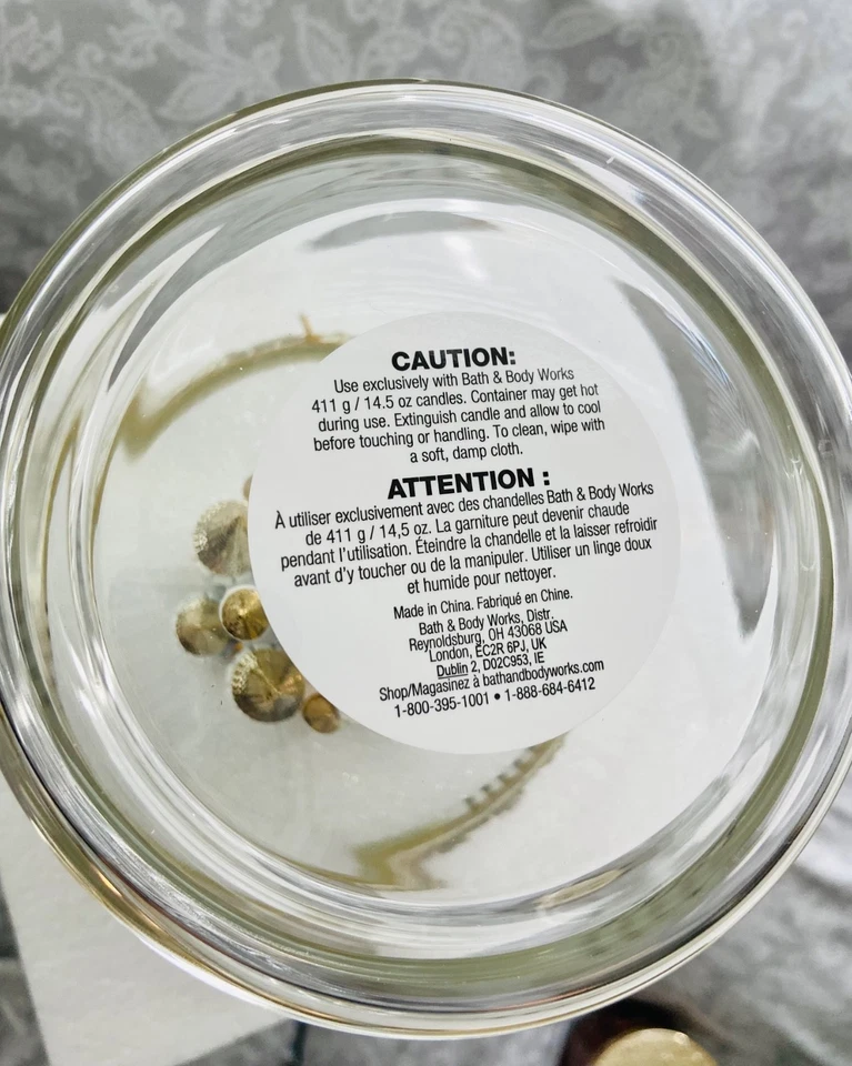 Bath & Body Works Disney Princesa Lite-Up Castillo Cloche Pedestal con 3 Mechas Vela Foto 4 de 4