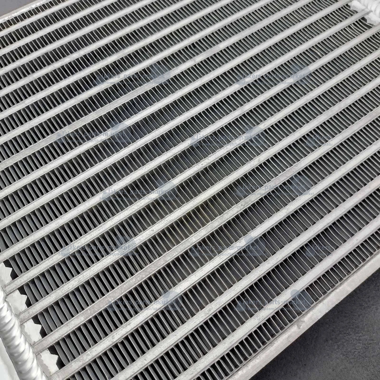 Rolls-Royce Dawn 2017-2023 Right Oil cooler P/N 17217599616