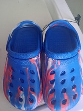 Kid Crocs
