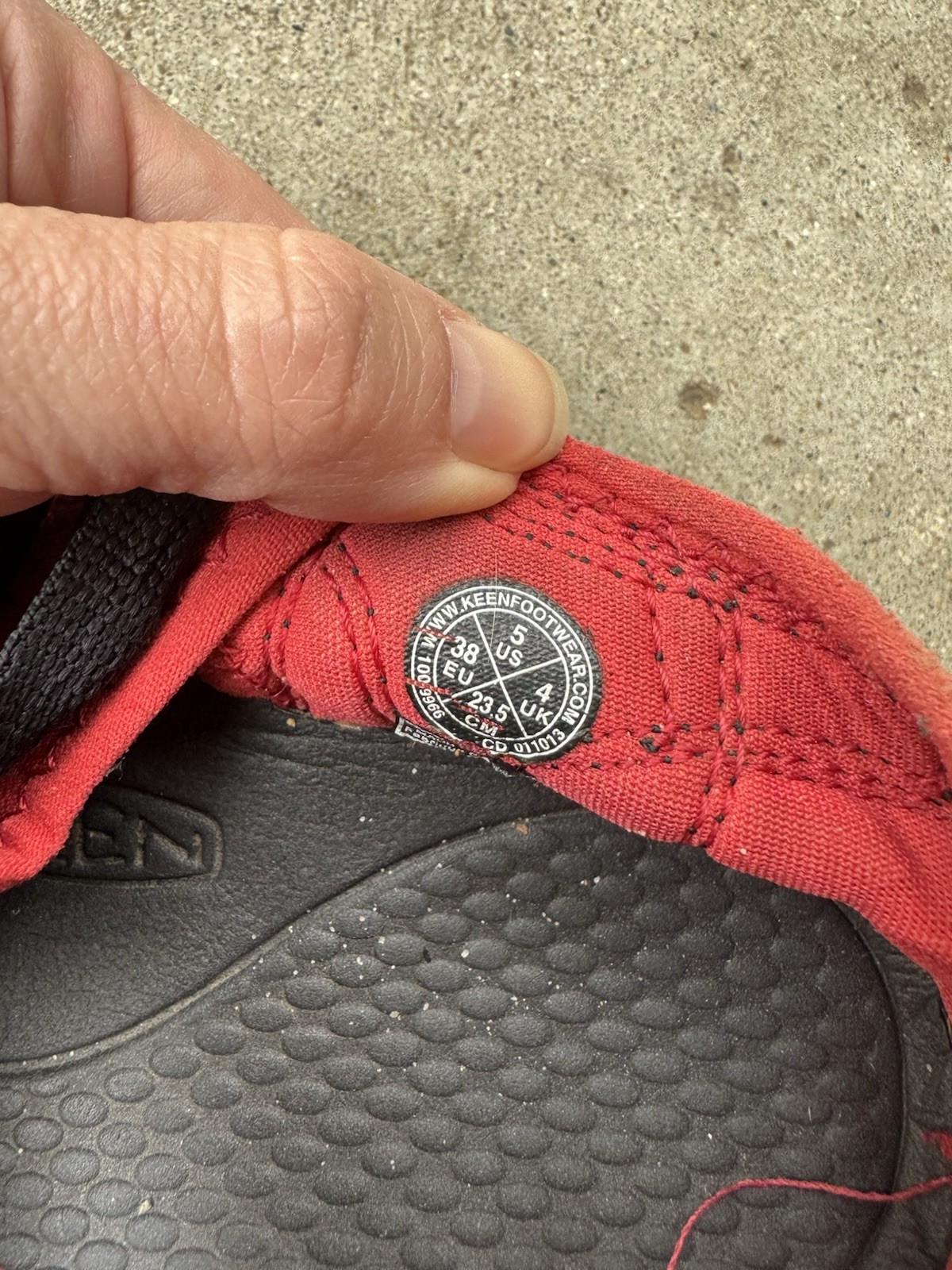 Sandali Keen bambino rosso nero taglia 5