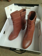 Nine West Nogettuff Ankle Boots Heels Leather Buckle Zip Brown Camel 7.5 Damage