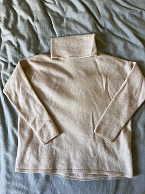 Allude 100% Cashmere Turtleneck Knit Sweater, Womens S, Beige, Pullover
