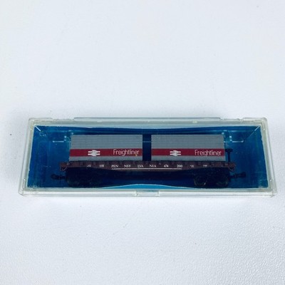 Vintage PMI N Gauge 7020 PRR Pennsylvania RR Flat Car w Freightliner Containers