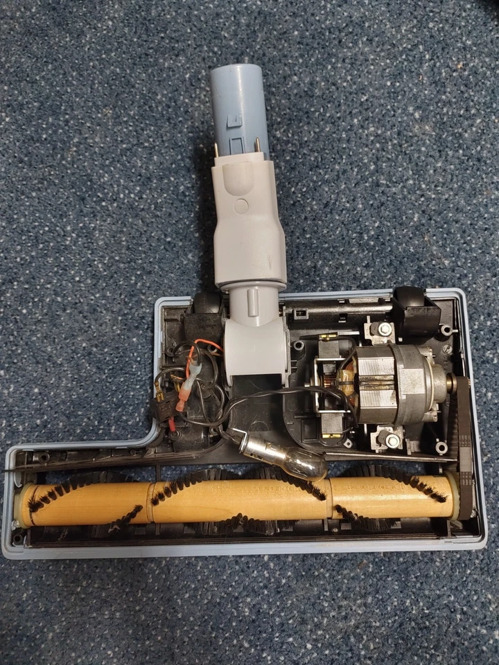 SERVICIO DE REPARACIÓN DE BOQUILLAS DE ALIMENTACIÓN de aspiradora Aerus Electrolux todos los modelos Foto 2 de 4