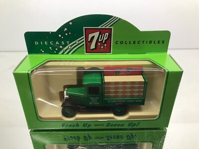 LLEDO 26017 CHEVROLET BOTTLE VAN - FRESH UP WITH 7UP - HIGH QUALITY IN BOX