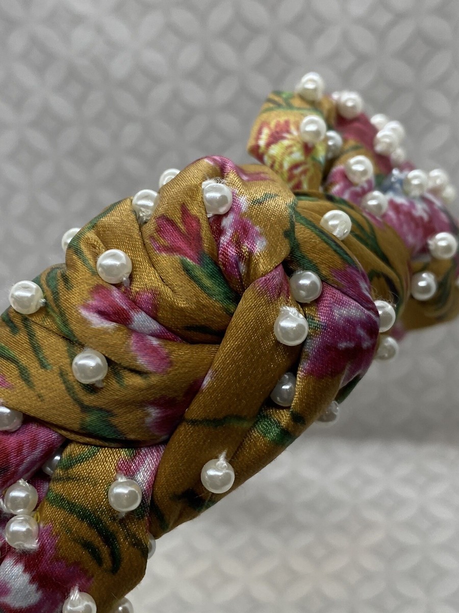 NWOT Lele Sadoughi x LoveShackFancy Ruby Goldmine Mini Pearl Headband Lele Sadoughi | Your Day by Nicole - Blush Pearl Bardot  main image 4