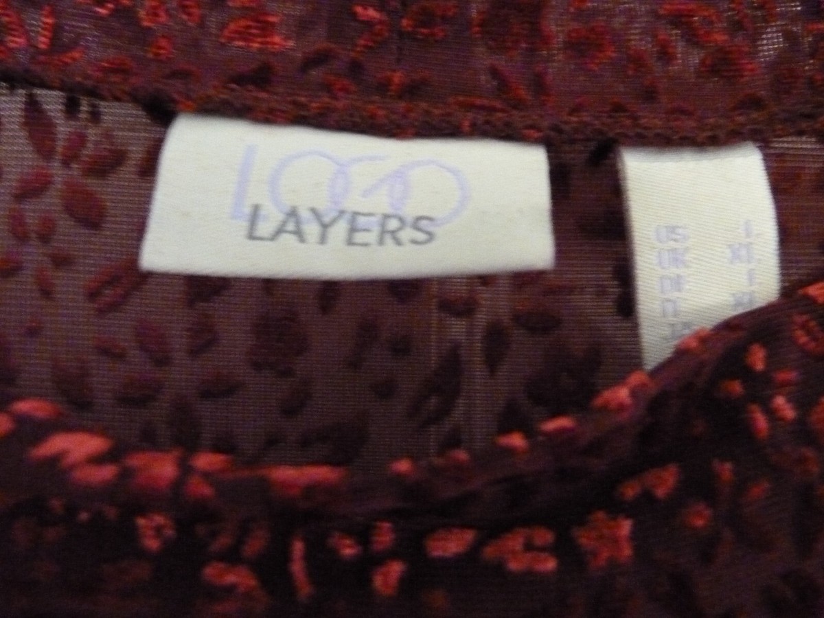 NEW w/o tags LOGO Layers Lori Goldstein Cranberry Sheer Flor alTop