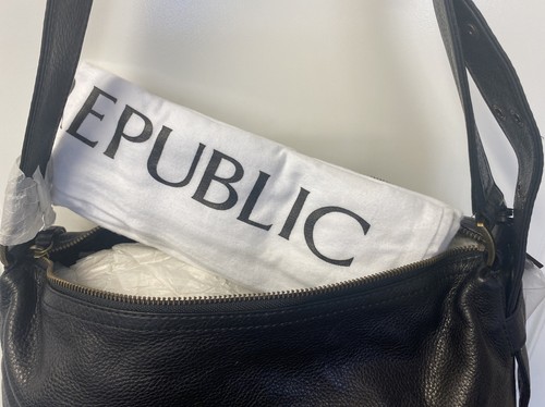 BANANA REPUBLIC LARGE Black Pebbled Leather Purse Bag Zip Closure NEW NWT - Picture 9 of 12