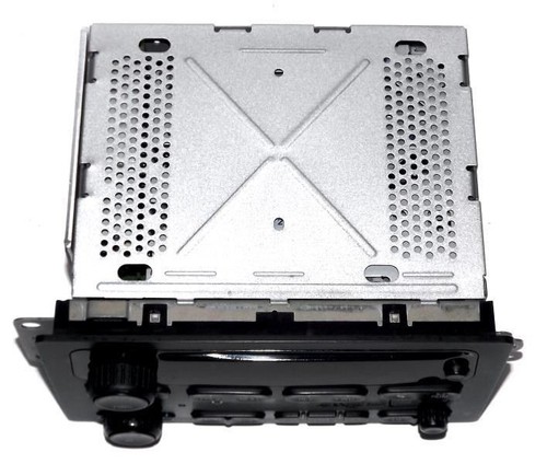 2005 GMC Yukon XL 1500 AM FM CD Radio w Upgraded Aux 3.5mm Input UB0 10359576 - Picture 8 of 9