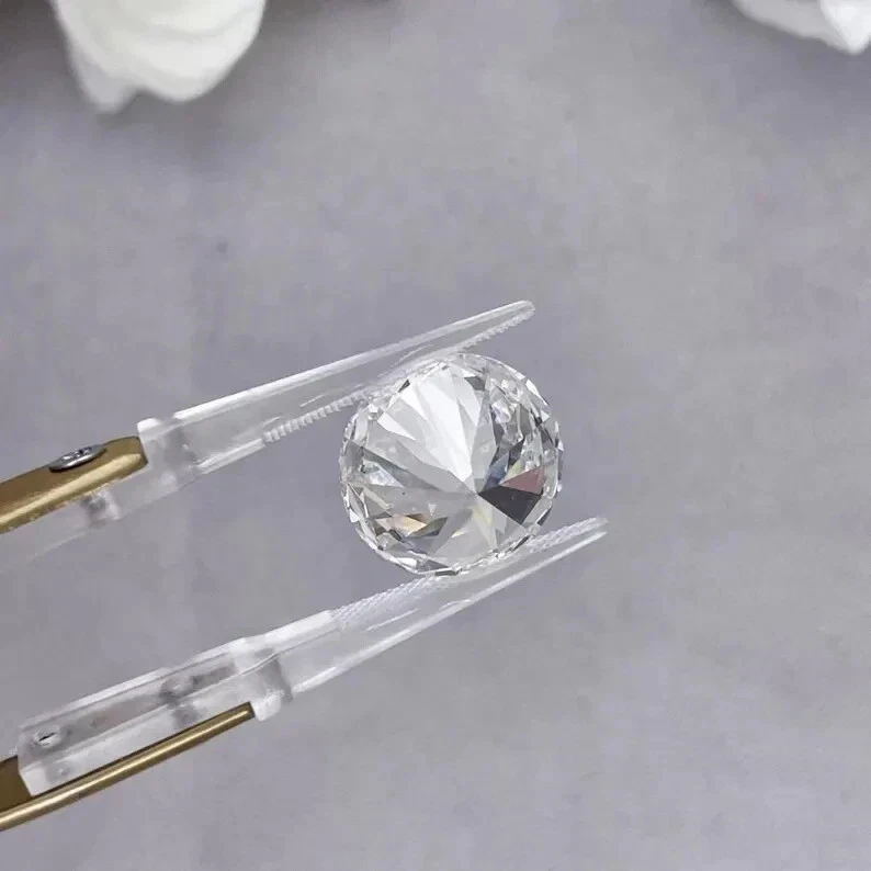 Lab Grown 2.02 Ct Round Cut D Color VSS1 Clarity STONE IGI Certified CVD DIAMOND - Image 3 of 4