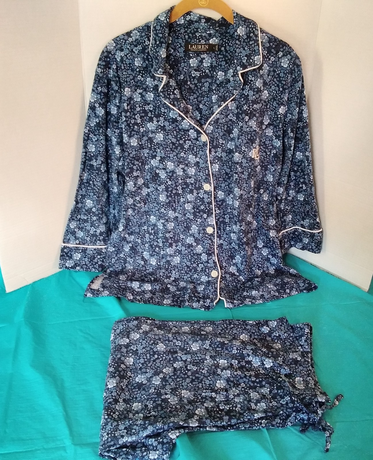 Lauren Ralph Lauren Large Blue Floral Pajama 2pc Set