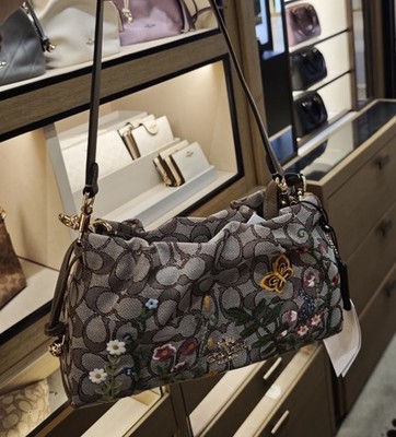 NWT CDZ02 COACH Faye Shoulder Bag In Signature Jacquard With