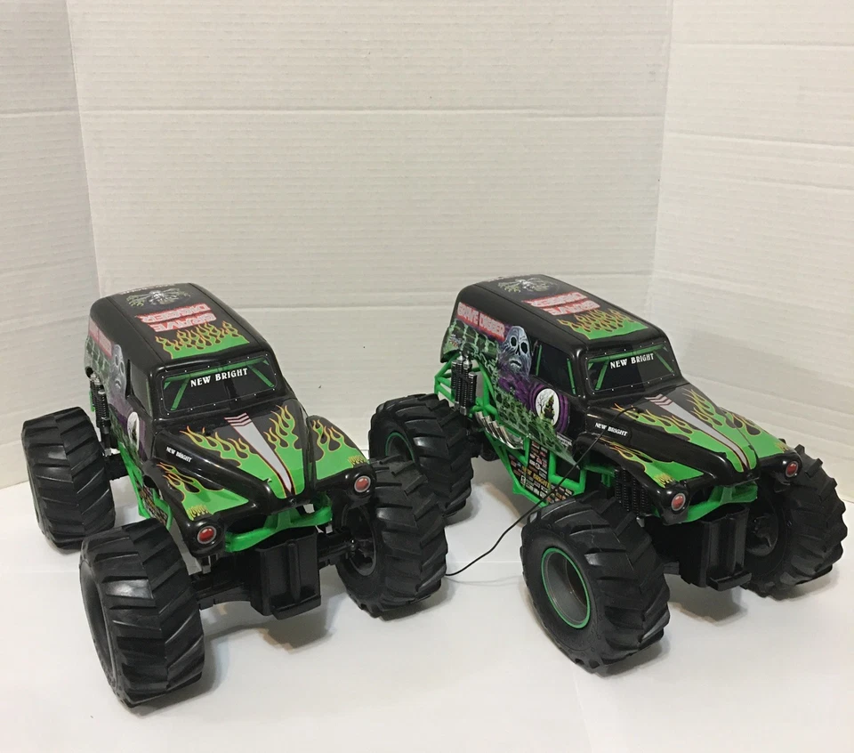 Nuevos camiones de radiocontrol Bright Grave Digger Monster Jam 1/10 sin controles remotos Foto 2 de 4