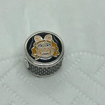 Disney Miss Piggy Charm, The Muppets Enamel Bead