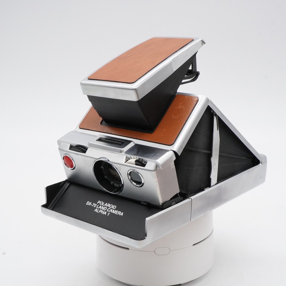 appareil photo POLAROID SX-70 ALPHA 1 land camera cuir marron