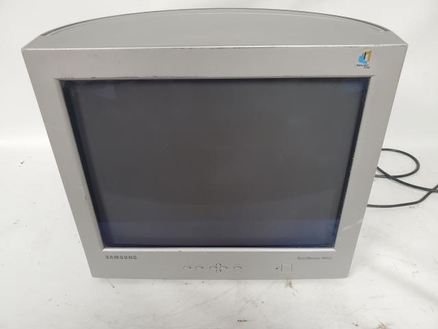 【送料込み・動作確認済】 Samsung CRTモニター 765DFX 17型 2026年最新】17 crt モニタの人気アイテム - メルカリ