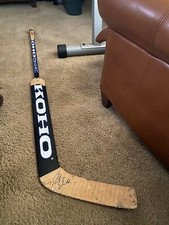 Robert Esche PhoenixCoyotes Signed Koho 500 GameUsed Stick  Game 1 Staples  Ctr 