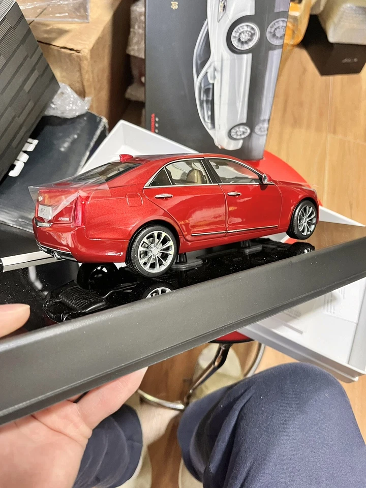 1:18 Scale GM 2015~2019 Cadillac ATS LWB Red Obsession Diecast Model Car - Image 4 of 4