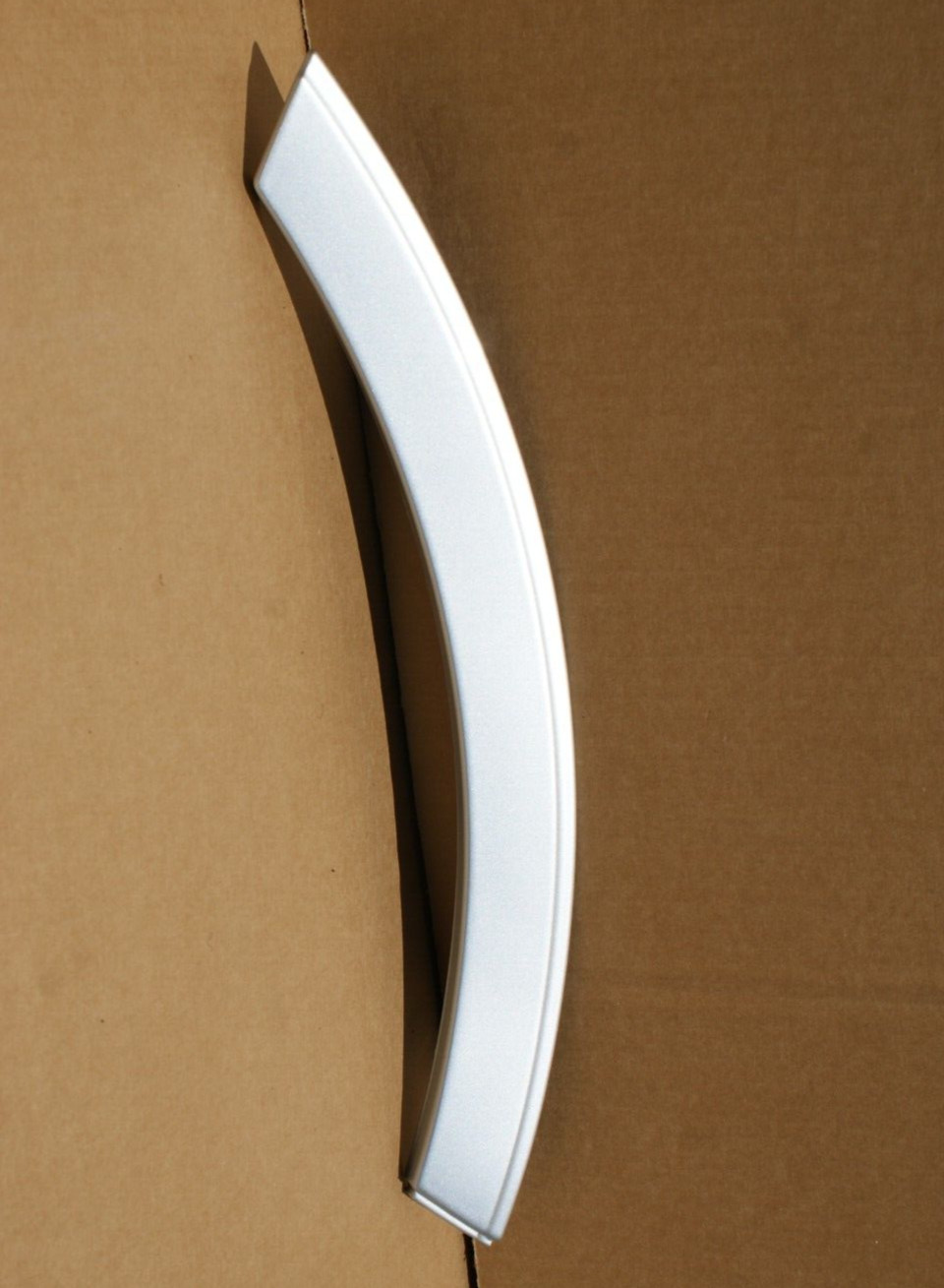 2015-2020 oem Bentley Bentayga right rear DOOR TRIM molding Silver *Looks A+cond