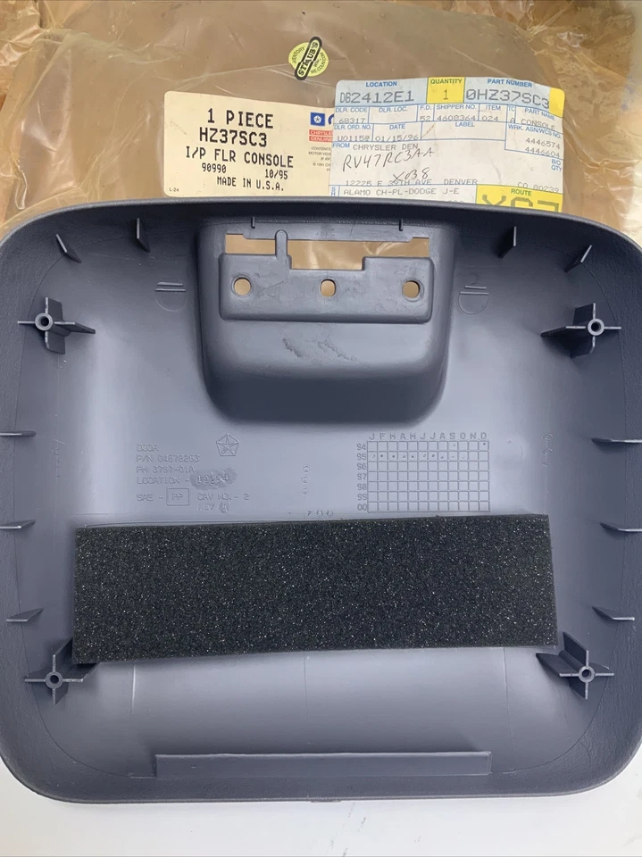 Chrysler Town & Country 1996 1998 1999 2000 puerta consola central 0RV47RC3AA OEM Foto 2 de 4