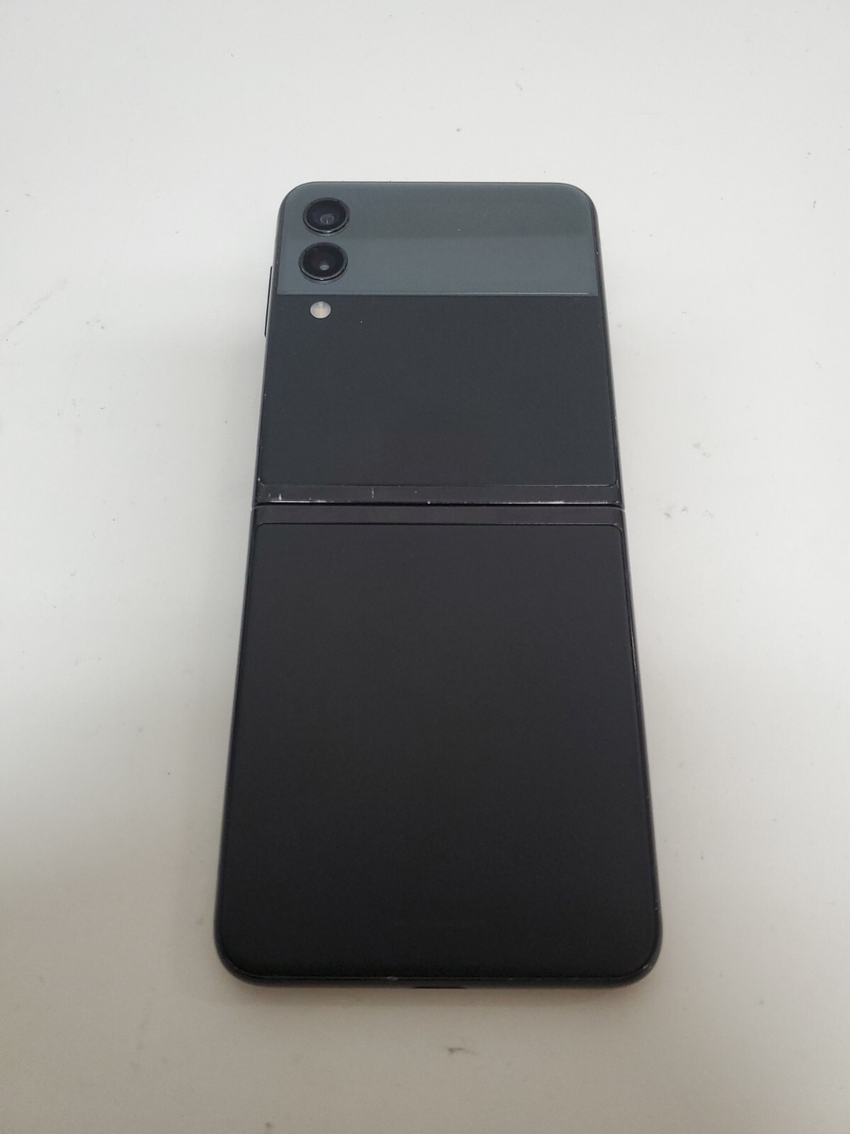 Samsung Galaxy Z Flip 3 5G 128GB F711U Phantom Black Xfinity Only, Read