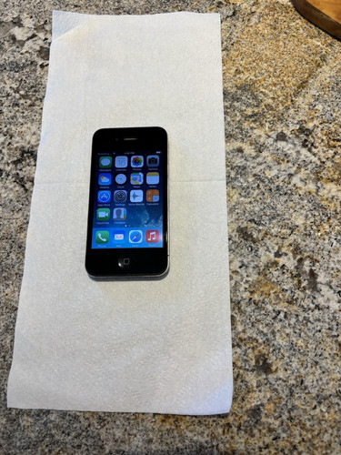 Apple iPhone 4 Black (ATT) A1332 8GB Very Good Used iPhone IOS 7.1.2