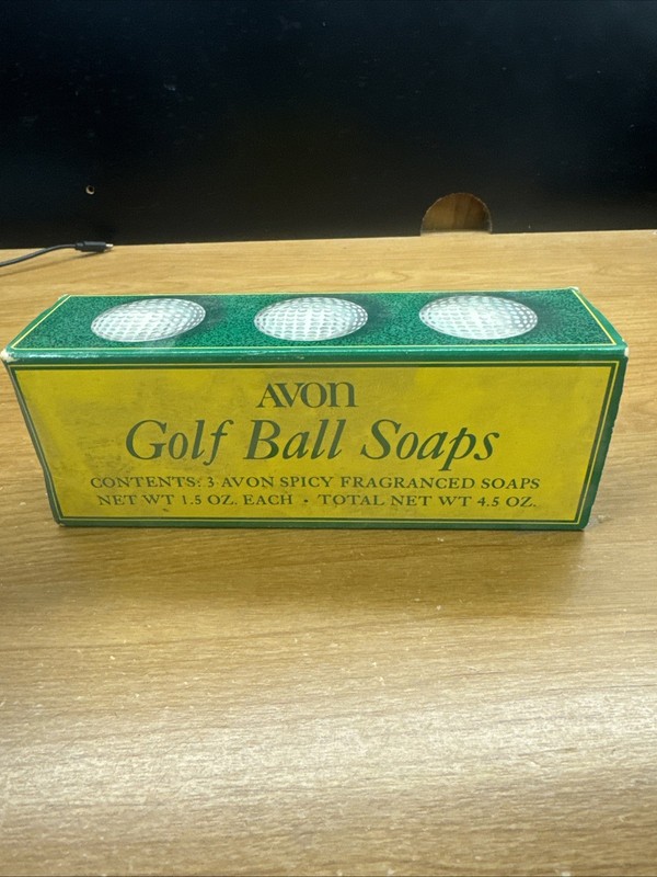 AVON VINTAGE COLLECTOR GOLF BALL GIFT SOAPS BOXED 1- Soap Split See Pics