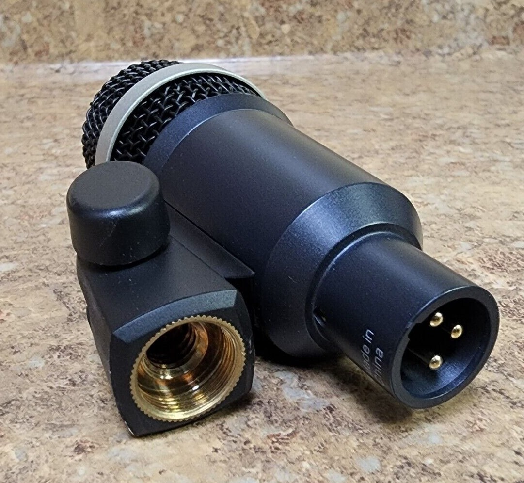 AKG D40 Dynamic Cardioid Instrument / Drum Microphone Preowned Free