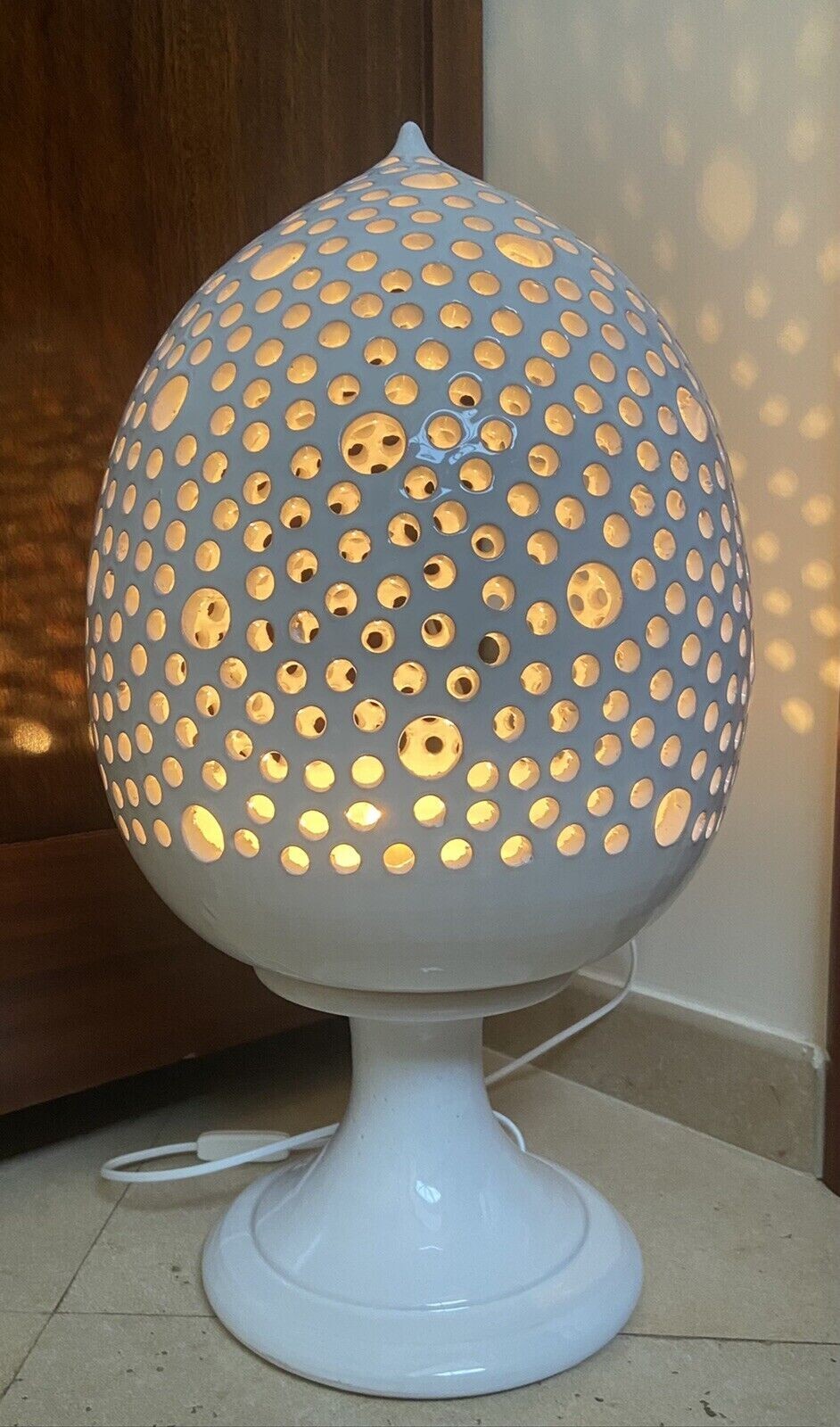 Picture 1 of 2