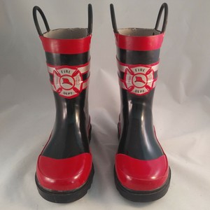 shoe department rain boots