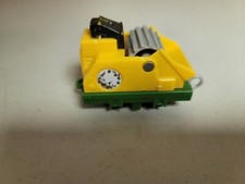 Thomas Trackmaster Wood Chipper Yellow Train Car VG Condition         we