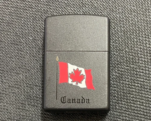 Zippo Canada Flag Brand New Matte Black 2005