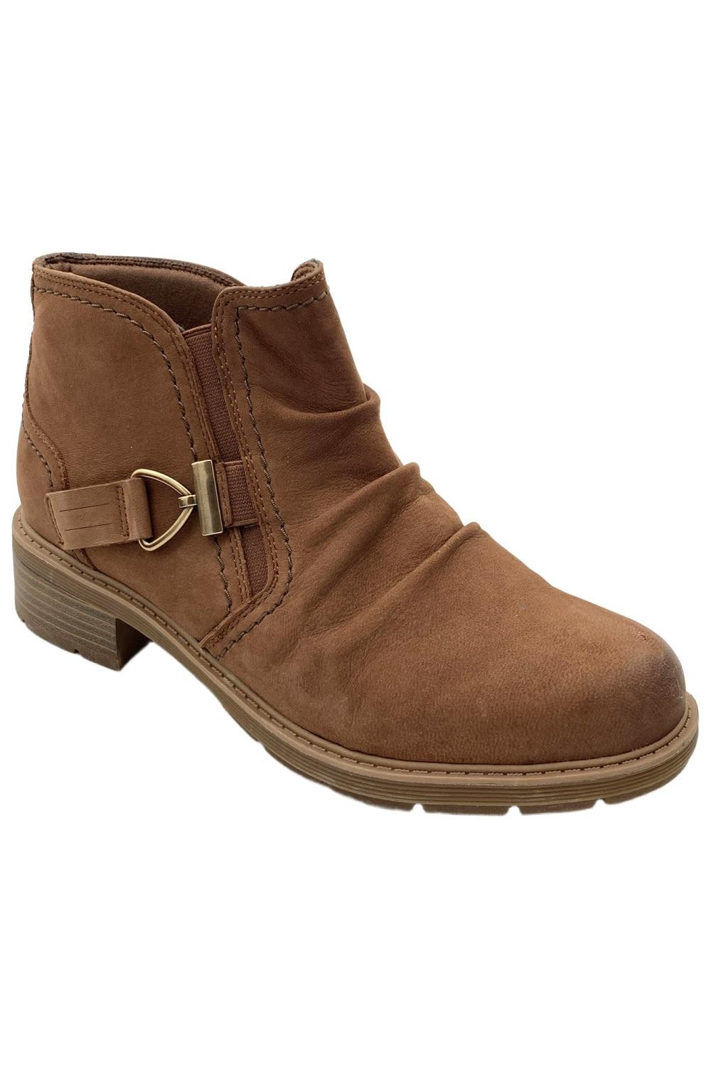 Женские кожаные ботильоны из коллекции Clarks Hearth Tan 9990₽