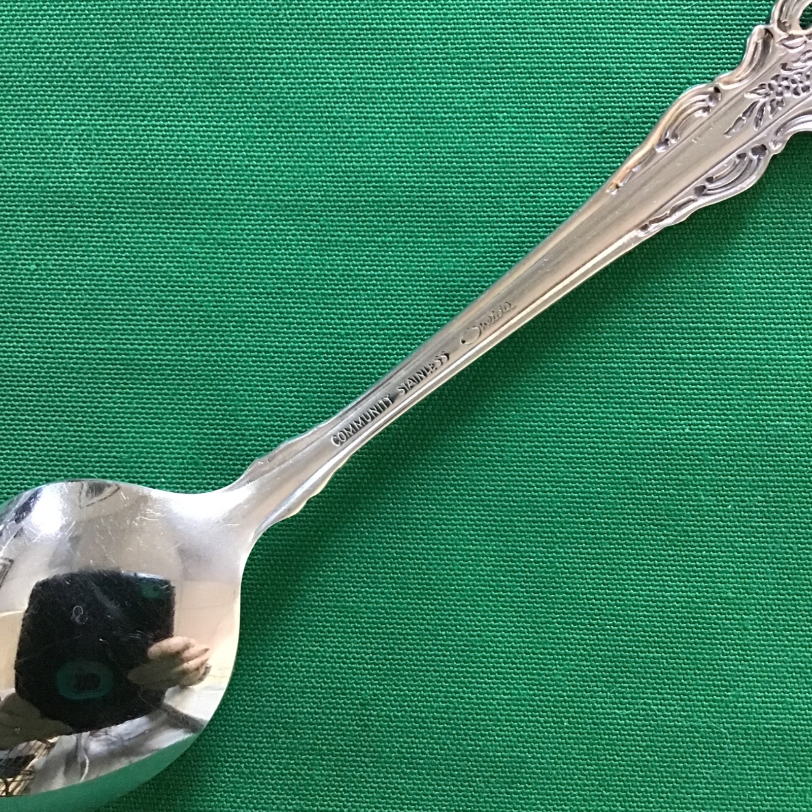 Oneida Community Cherbourg Full place Service for 4 +Hostess Serving set 24 pcs