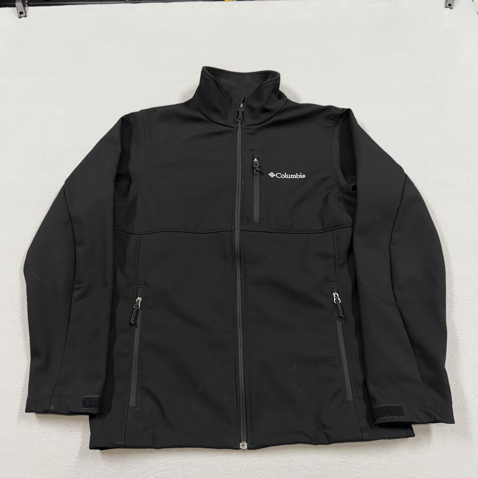 Columbia Jacket Mens Medium Black Softshell Full Zip Lined Pockets Outdoor