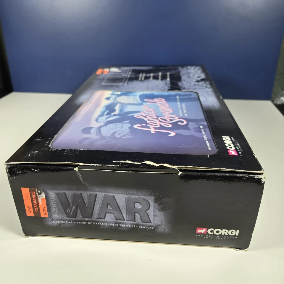 Corgi Fighter Scramble WWII Die-Cast 6 Piece Plane Set in Box - Image 4 of 4