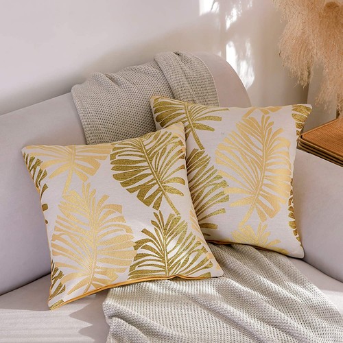 Cushion Covers Pack of 2 Decorative Velvet Throw with Invisible Zipper 45x45cm - Picture 2 of 5