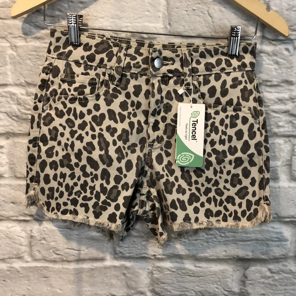 Nuevo con etiquetas Pantalones Cortos de Denim Level 99 Para Mujer Talla 24" Chelsea Relax Corte Leopardo de Nieve Foto 3 de 4